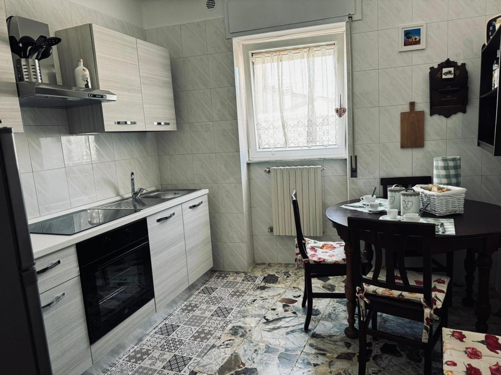 شقة Ely House Monte SantʼAngelo المظهر الخارجي الصورة