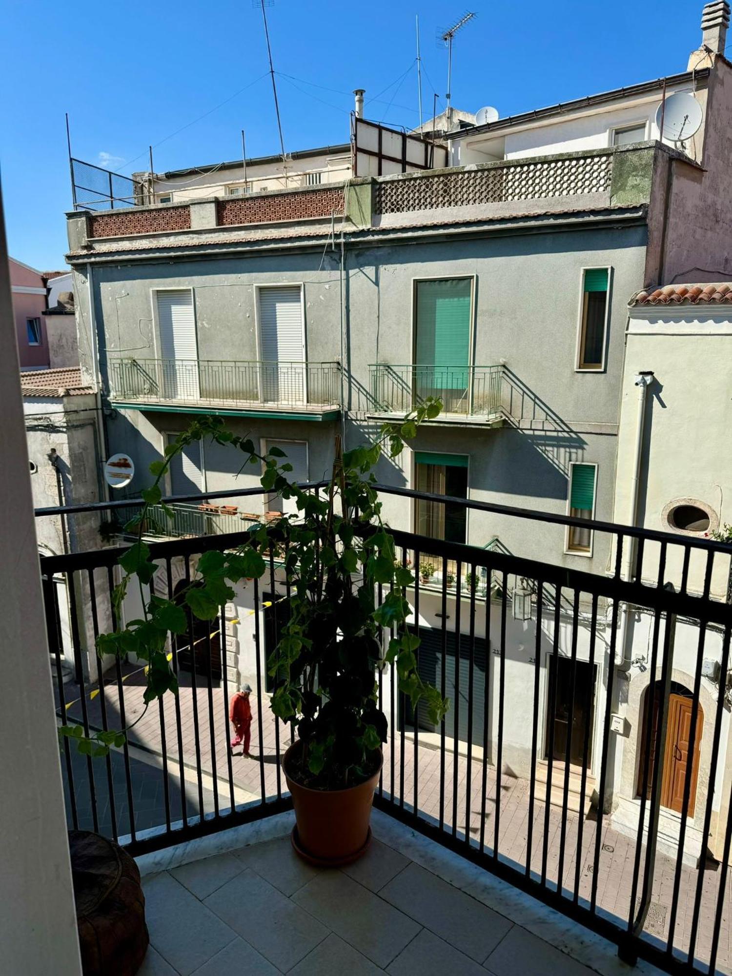 شقة Ely House Monte SantʼAngelo المظهر الخارجي الصورة