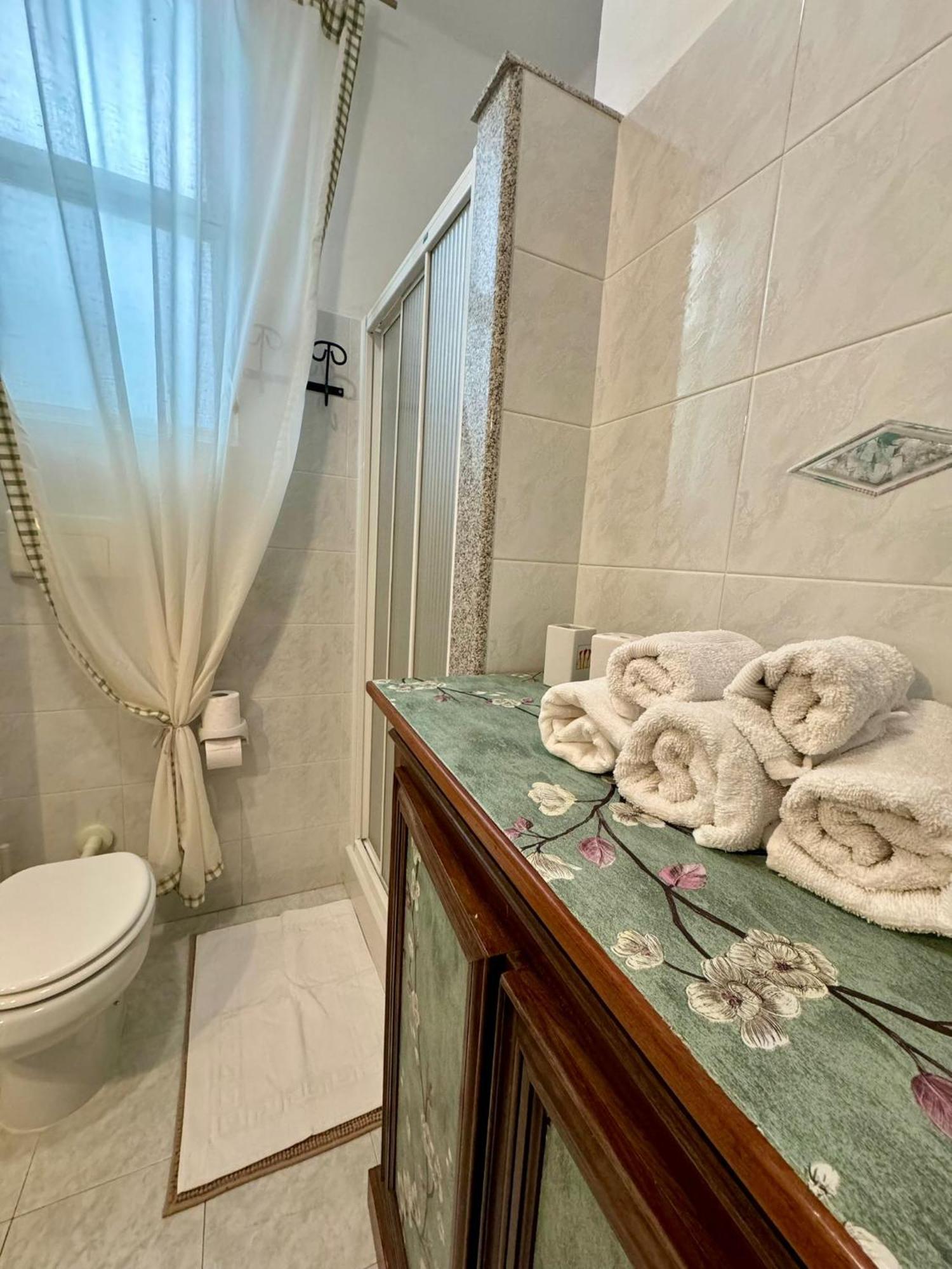 شقة Ely House Monte SantʼAngelo المظهر الخارجي الصورة