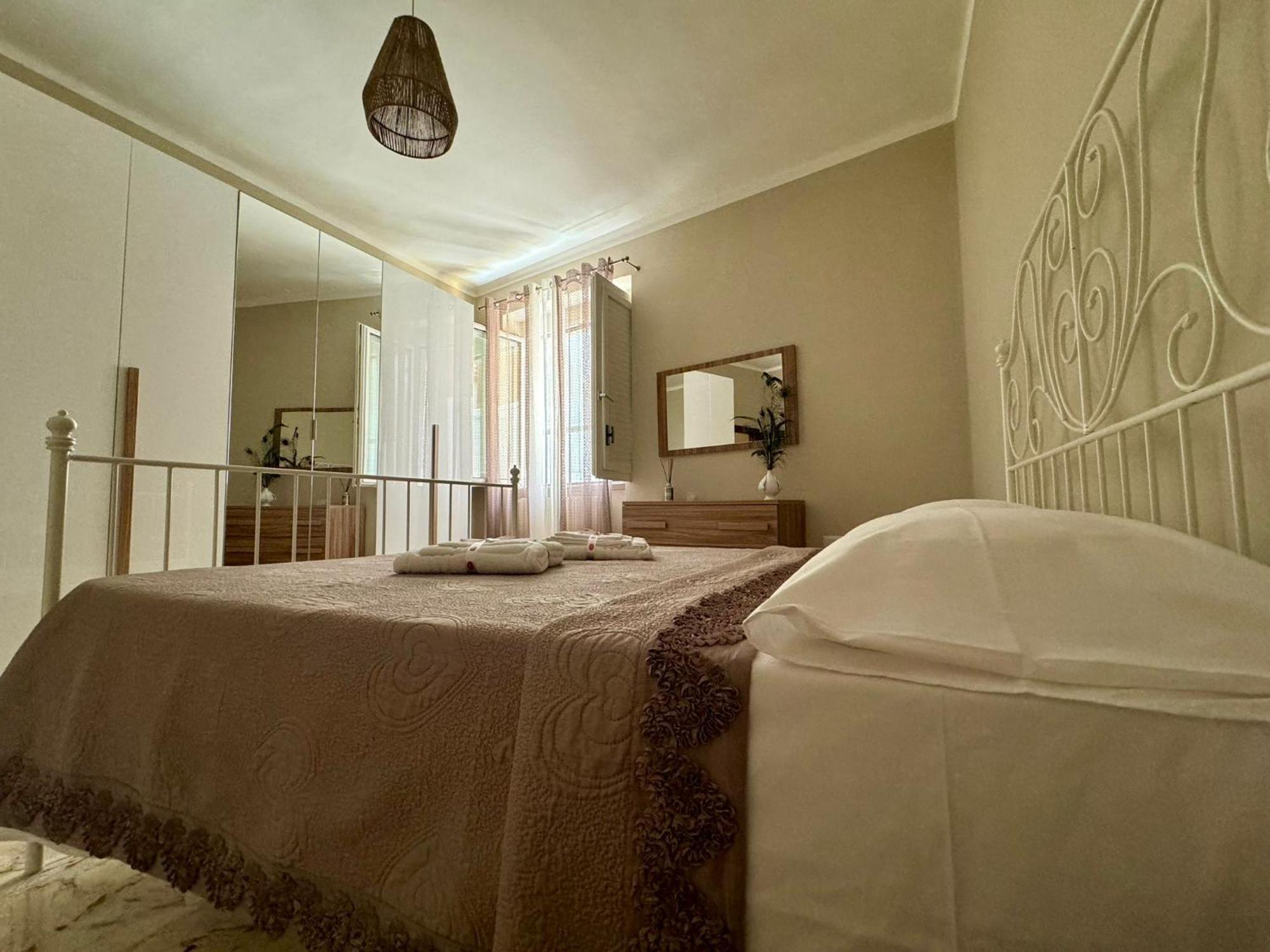 شقة Ely House Monte SantʼAngelo المظهر الخارجي الصورة